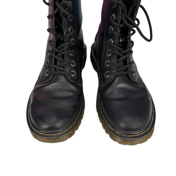 Dr. Martens Women's Black
Luana Combat Boots Size 9 - Picture 3 of 8